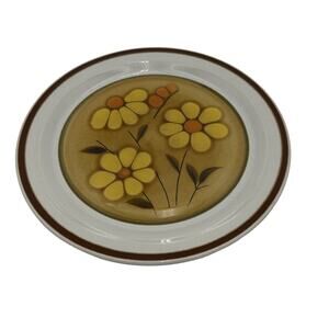 Vintage Dinner Plate by Dynastone in Century Pattern  10.5"